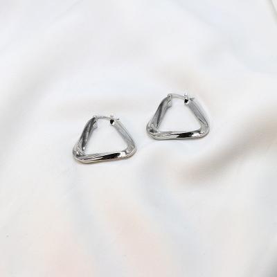 China CLASSIC European and American simple temperament triangle ladies earrings twisted earrings cold wind geometric high-end earrings for sale