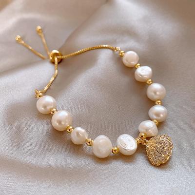 China Elegant natural pearl shell pearl shell personality temperament bracelet trend casual/sports lady bracelet accessories for sale