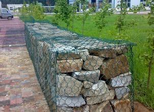 China Environmental Strong Mattress Galvanized Gabion Box For Retaining Walls for sale