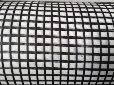 China Bitumen Coated PET Geotextile Composited With Glass Fiber / Polyester Yarn for sale