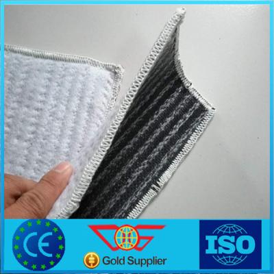 China Waterproof(GCL) Geosynthetic Clay Liner Used in Waste Landfill zu verkaufen