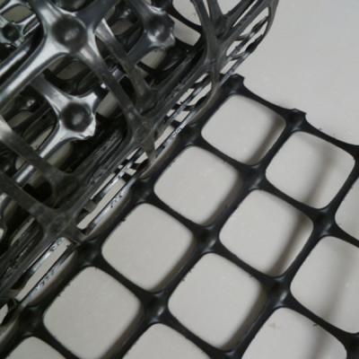 中国 擁壁のGeogridの黒い高密度プラスチック/PP Geogrid 15Kn - 50Kn 販売のため