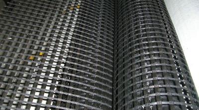 中国 擁壁のプロジェクトのための二軸のガラス繊維の舗装の補強Geogrid 販売のため