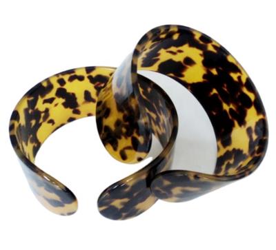 China Newest Fashion Design Jewelry Hawaii Tonga Pacific Island Tortoiseshell Classic Plastic Bangle Bracelet Bangle Jewelry for sale