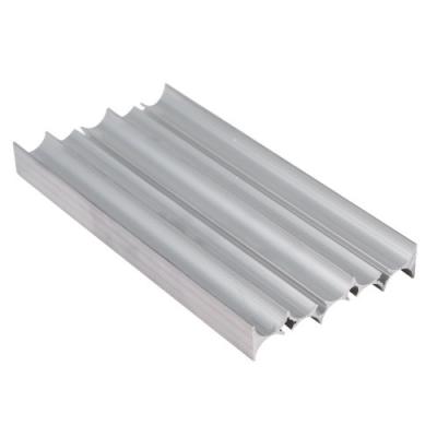 China ODM Aluminium extrusie profiel planken High Precision 6000 serie Te koop