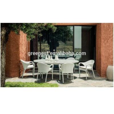 China Eco-freindly luxury outdoor dining table and chairs 6 seater rattan restaurant furniture for sale