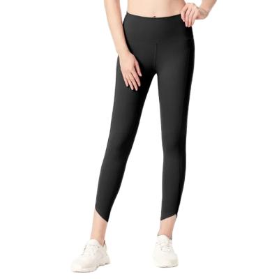 China Women Breathable Breathable High Butt Lifting Waist Women Sport Custom Logo Yoga Capri Pants With Pockets for sale