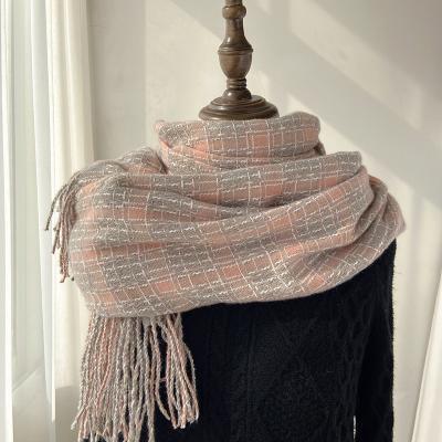 China Fast Shipping Stylish Winter Warm Tassel Shawl Plaid Student Scarf With Fringe for sale