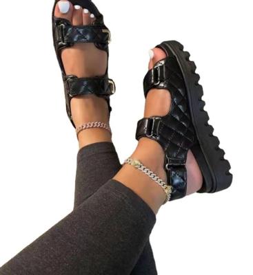 China CIS rubber casual tide of 2022 summer Roman shoes new European and American flat sandals large size women for sale