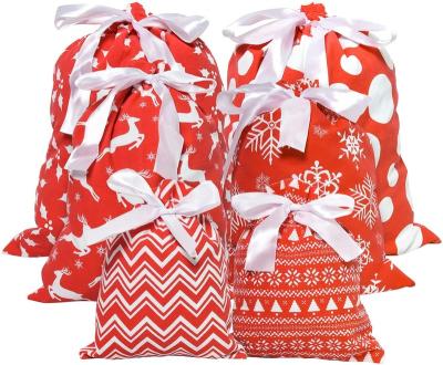 China Fashion Christmas Fabric Gift Bag, Christmas Gift Bag With Drawstring for sale