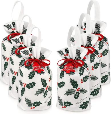 China Fashion 6 Christmas Gift Bags with Drawstring, Christmas Fabric Gift Bags Design with Satin Ribbon Drawstrings, Reusable Christmas Bags for sale