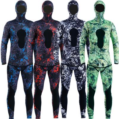 China Anti-Bacterial Men 3MM Camouflage Diving Wet Suit Two Piece Hoodie Neoprene Suits Male Snorkelling Freediving Camo Spearfishing Wetsuit for sale