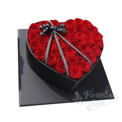 China Beautiful Valentines Day Love Canned Eternal Flowers Roses Colorful Romantic Heart Shaped Box of Fresh Roses for sale