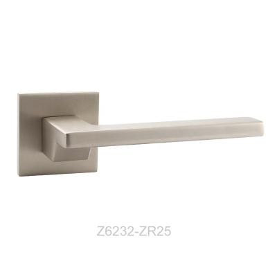 China The modern factory existing mold zinc alloy die casting door handle molding door knob zinc alloy die casting parts for sale