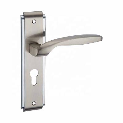 China Modern Satin Nickel Lever Zinc Alloy Door Handle With Plate For Wooden Doors for sale