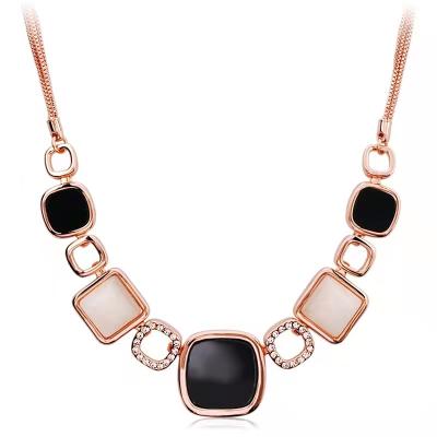 China Simple Stylish Designer Rose Gold Plating Alloy Trendy Luxury Fashion Charms Necklace for Women for sale