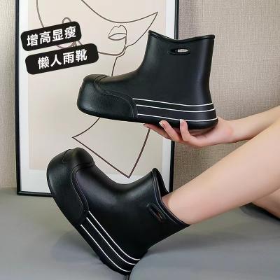 China Fashion Trend Rain boots women's fashion outside wear water shoes in the help of cashmere warm non-slip removable cotton boots for sale