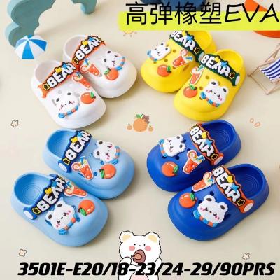 China Waterproof EVA children's Crocs cartoon bear boys and girls Crocs Summer boys Baotou children's shoes for sale