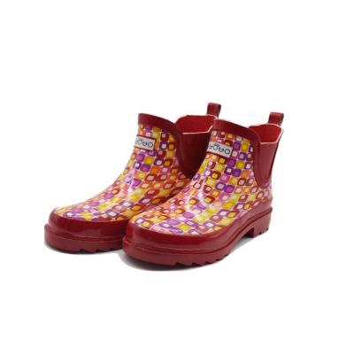 China Custom Logo Women Rain Boots Outdoor Waterproof Rubber Boots Shoes for sale