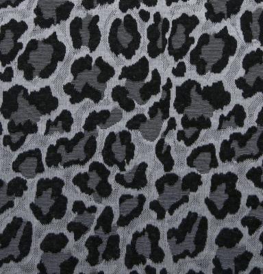 China Wholesale New Arrival Eco Friendly Tear-Resistant Knit Yarn Dyed Jacquard TR Spandex Leopard Fabric for sale