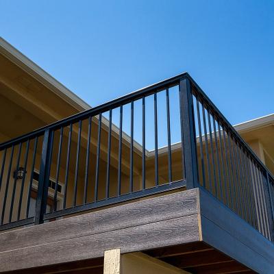 China Easily Assembled Hot Sale Iron Railing Customized Size Steel Galvanized Deck Railing for sale