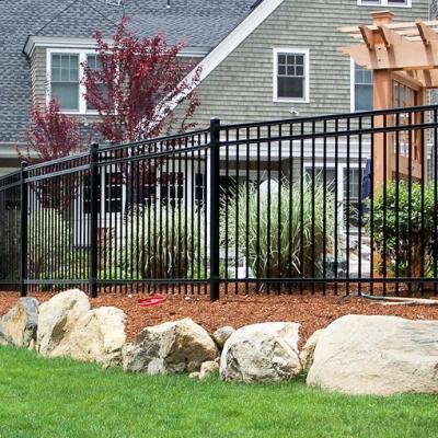 China Easily Assembled Customized Wrought Iron Fence High Quality Galvanized Metal Chain Link Fence for sale