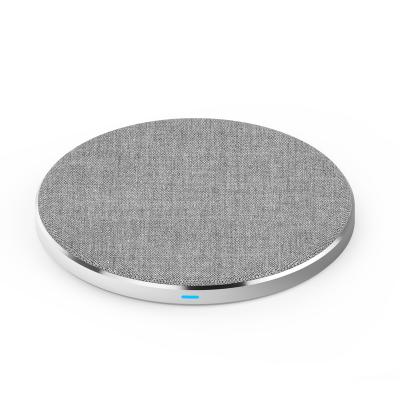 China 2020 Factory Price Ultra-thin Qi Fast Wireless Charger 10W 10W Fast Charging Pad for sale