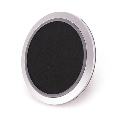 China Newest Mobile Phone Pad 10W Qi Fast Wireless Charging Magnetic Wireless Charger for sale