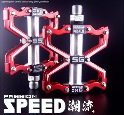 China El CNC procesó 3 colores anodizados premio del pedal de la bicicleta de la aleación de aluminio que llevaban en venta