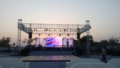 China 6500 Nits Brightness rental LED screen boards Large Vision SMD indoor LED video wall for sale