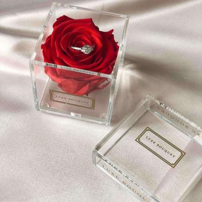 China 2021 New Arrival Handmade Acrylic Storage Box Custom Unis Acrylic Flower Rose Gift Box for sale