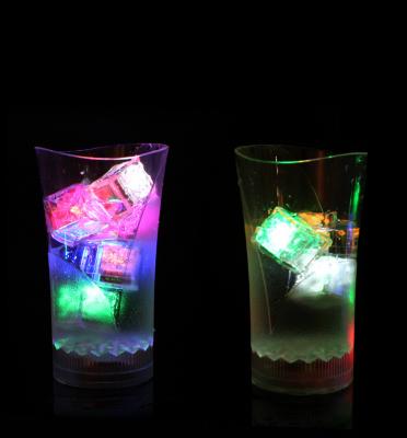 China Beverage Club Bar Party Wedding Holiday Decoration Drinks Club Bar Party Wedding Holiday Decoration Waterproof Multi Color LED Flashing Glowing Light Up Ice Cube Liquid Sensor For Drinks Party drinks wedding bars christmas for sale