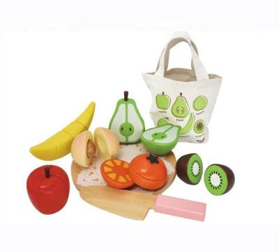 China Eco-friendly Wooden Box Cutting Vegetable Fruit Food Toy Pretend Magnetic Wooden Toy With Cloth Bag for sale