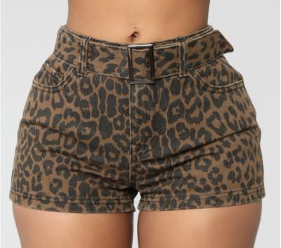 China 2021 New Summer Fashion Sustainable Women Outfits Casual Leopard Print Mid-waist Buckled Ladies Short for sale