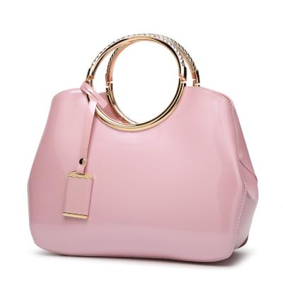 China Luxury Round Shiny Patent Leather Zipper Closure Handbags Round Metal Handles Women Handbags Ladies Shiny Bucket Bag for sale