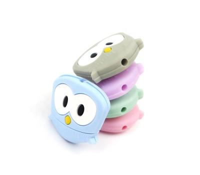 China Toy Small Size Food Grade Soft BPA Free Owl Silicone Beads For DIY Baby Teething Necklace Nipple Nursing Clips for sale