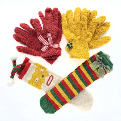 China Xmas Fashion Christmas Buffs Gloves Set Man Woman Free Size for sale