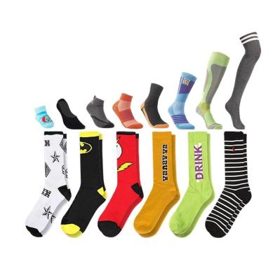 China Sustainable Designer Custom Socks Mens Crew Socks Cotton Bamboo Color Mens Sports Socks for sale