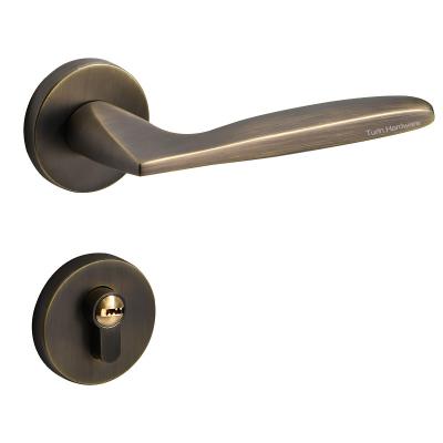 China Latest Design Contemporary Custom Zinc Alloy Metal Luxury Wooden Door Handle Door Handle for sale