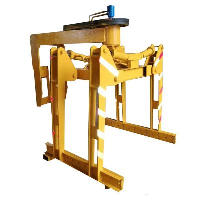 China Brick Plant 360 Degree Rotate Bricks Clamping Machine Brick Pusher Clamp Cement Brick Rack For Sale for sale