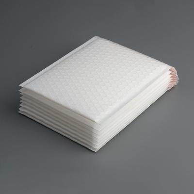 China Strong Adhesive White Biodegradable Logistics Air Bubble Packaging Envelope for sale