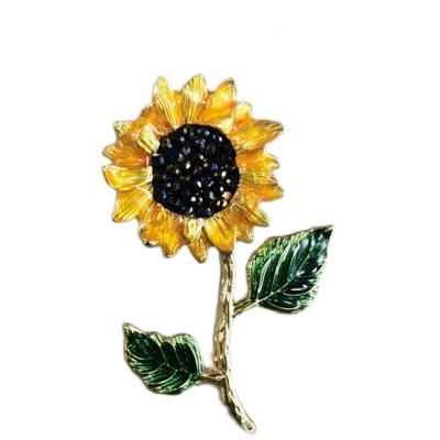 China Environmentally Friendly Sunflower Enamel Scarf Hijab cc Designer Brooches And Pins Luxury Women 2022 Trendy for sale