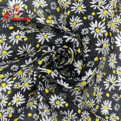 China Custom Printed Floral Design Tear-resistant 100% Polyester Microfiber Crepe Chiffon Pleated Fabric For Women Dress for sale