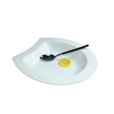 China Durable Irregular Ceramic Dish Restaurant Hot Soup Dishes Plate Hotel Pure White Special-shaped Tableware Creative Soup Dish for sale