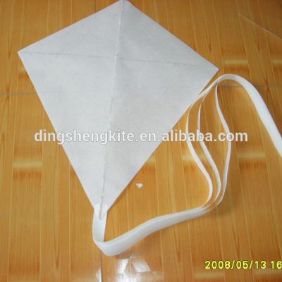 China DIY Color Offset Printing Promotional White Paper Kite Chinese Paper Kites For Kids for sale