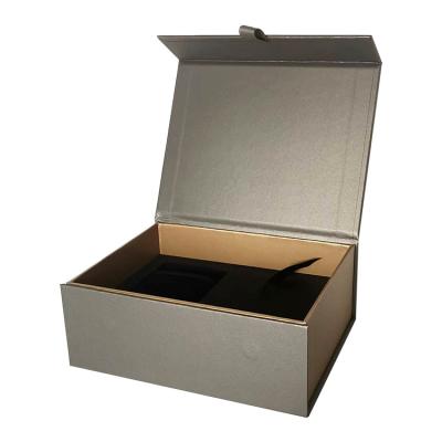 China Recycled Materials Folding 1200gsm Magnetic Foldable Paper Cardboard Gift Box With Lid for sale