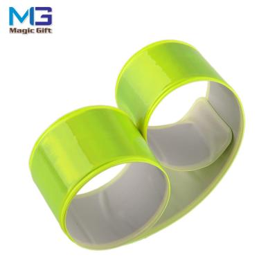 China Europe High Quality Custom Reflective Slap Wristband For Sports for sale