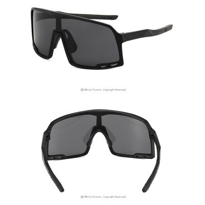 China New Design Good Quality PC Bike Glass Football Sport Driving Outdoor Sunglass for sale