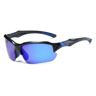 China Lightweight PC polarized riding glasses for running, driving, and jogging for sale