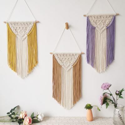 China Homestay Cotton Tassel Rope Cotton Bohemia TSI Macrame Wall Hanging Custom Made Lightweight Nordic Handwoven Tapestry for sale